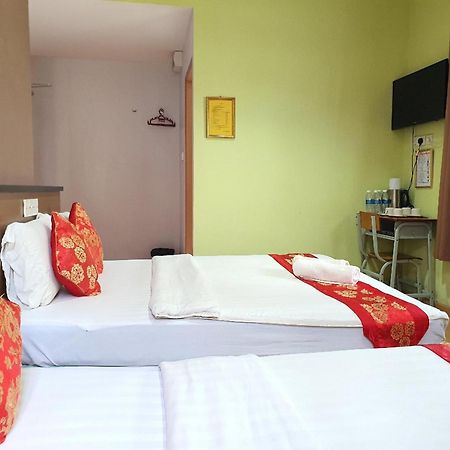 Oyo 90964 Melody 88 Inn Miri Zewnętrze zdjęcie