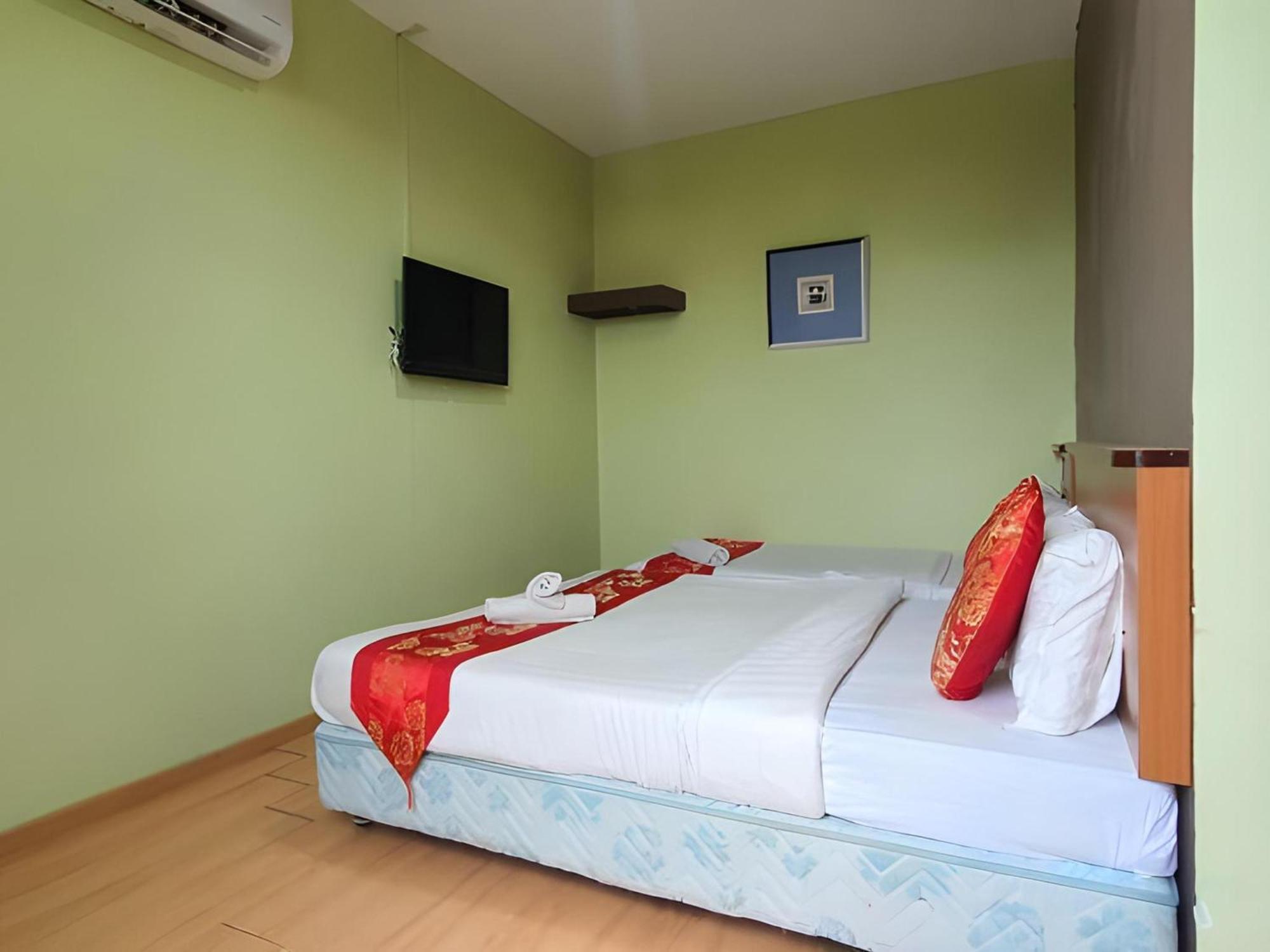 Oyo 90964 Melody 88 Inn Miri Zewnętrze zdjęcie