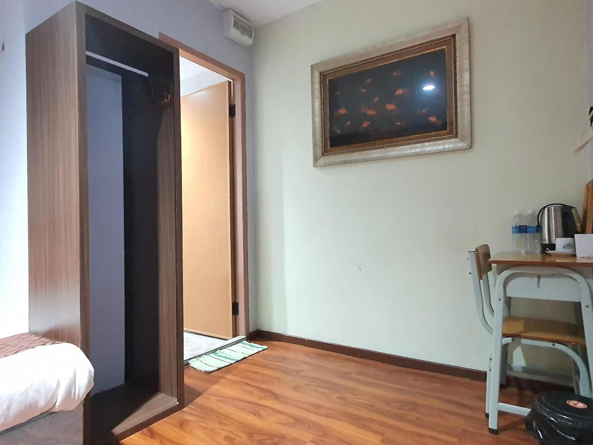 Oyo 90964 Melody 88 Inn Miri Zewnętrze zdjęcie