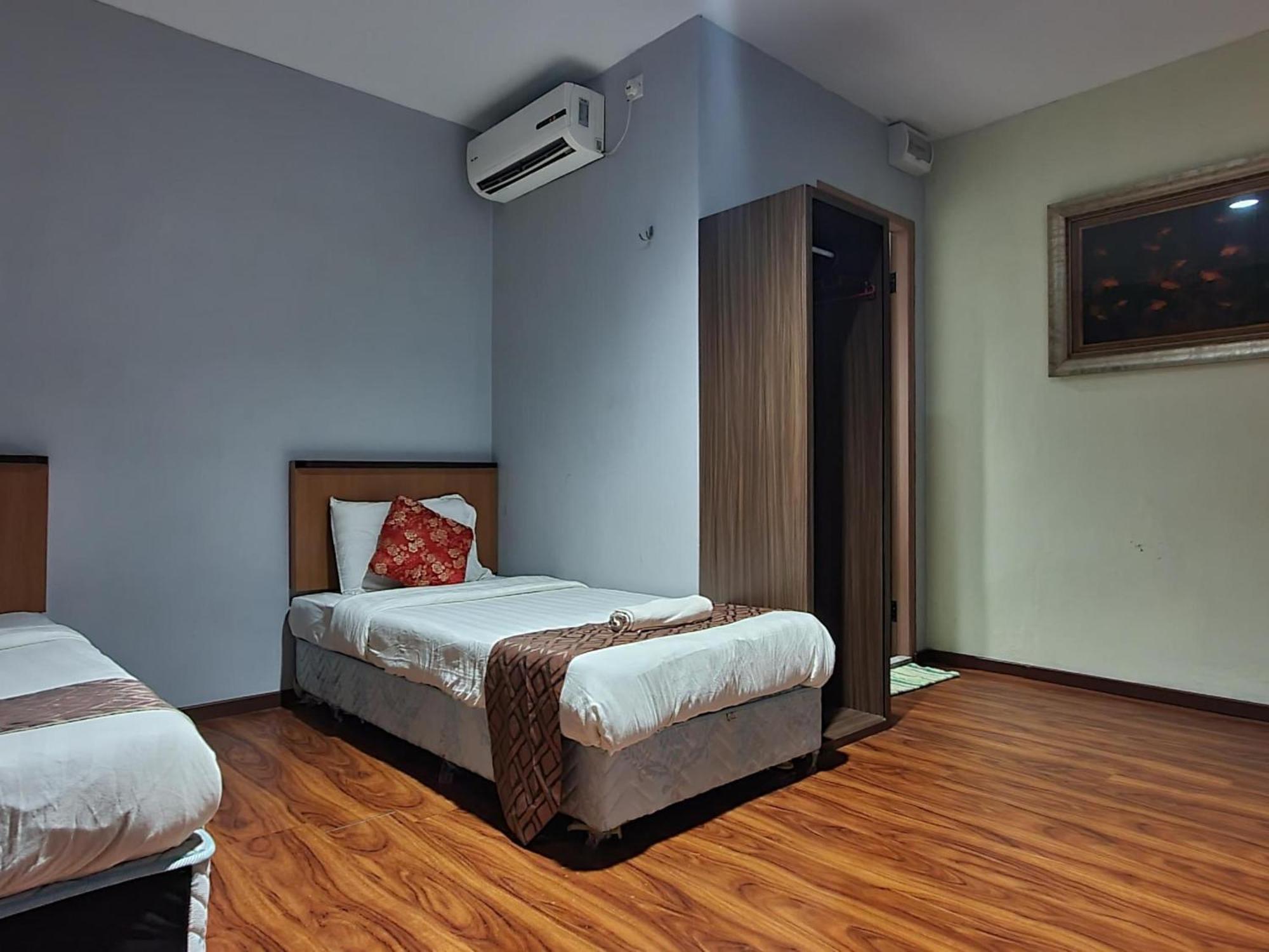 Oyo 90964 Melody 88 Inn Miri Zewnętrze zdjęcie