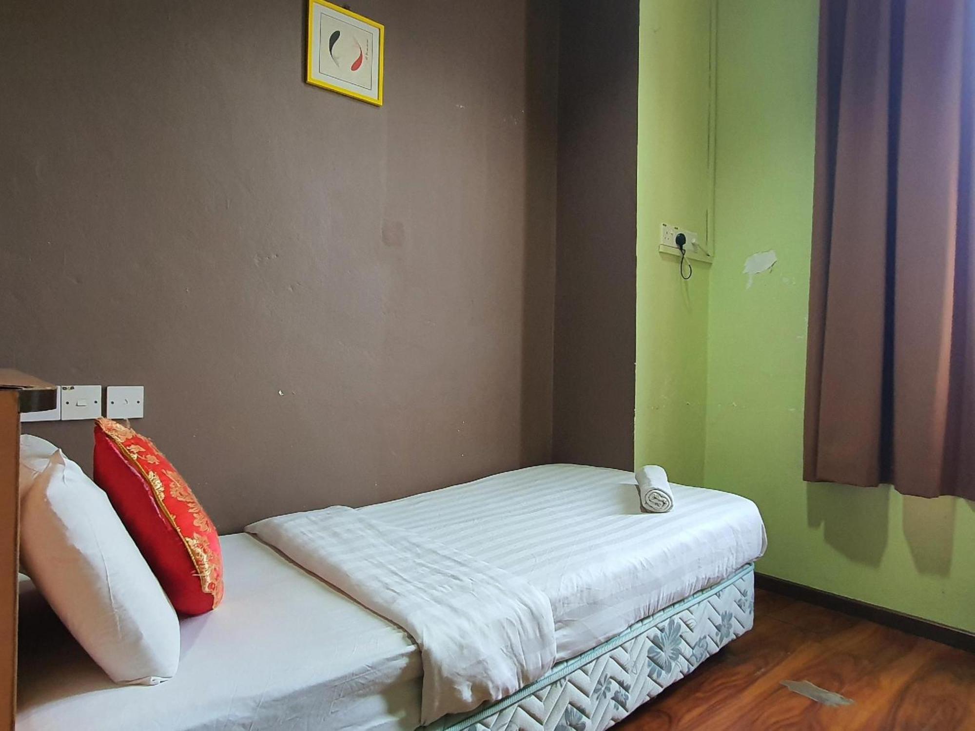 Oyo 90964 Melody 88 Inn Miri Zewnętrze zdjęcie